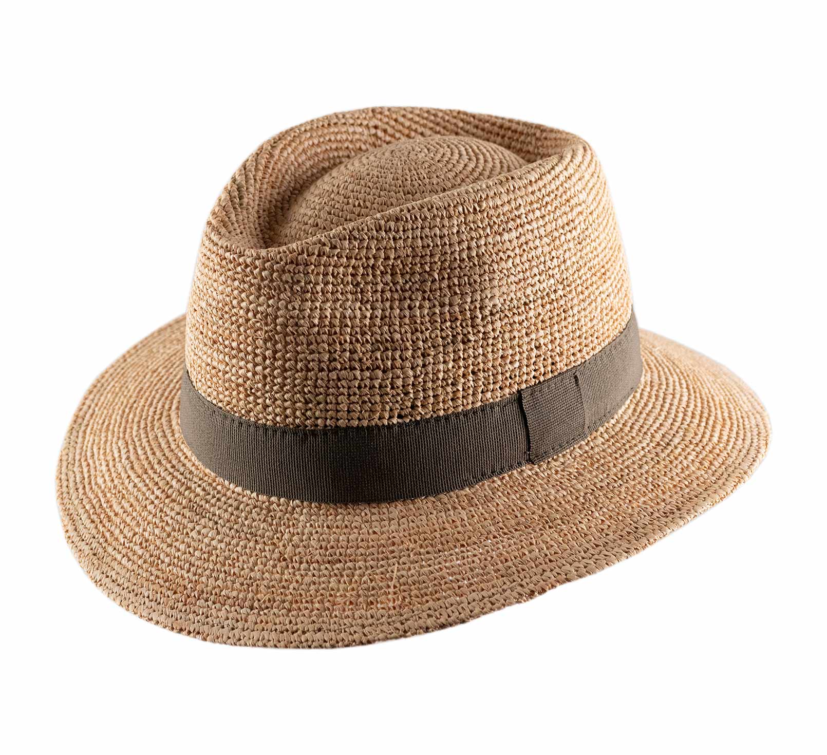 Chapeau raphia