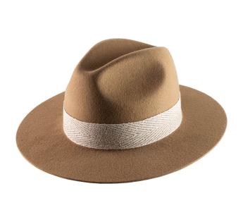 Le chapeau emblématique d'Indiana Jones : une marque célèbre