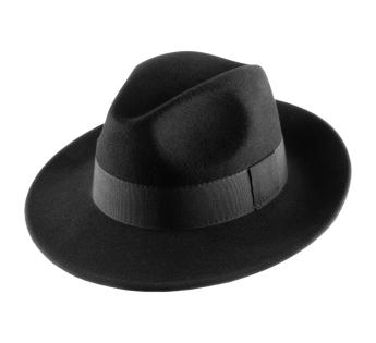  Essential Fedora