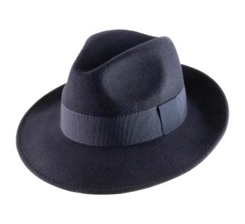  Essential Fedora