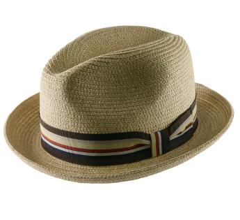 chapeau player Salem